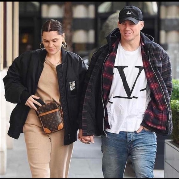 Louis Vuitton Handbags - Authentic Louis Vuitton Shoulder Bag Danube pm